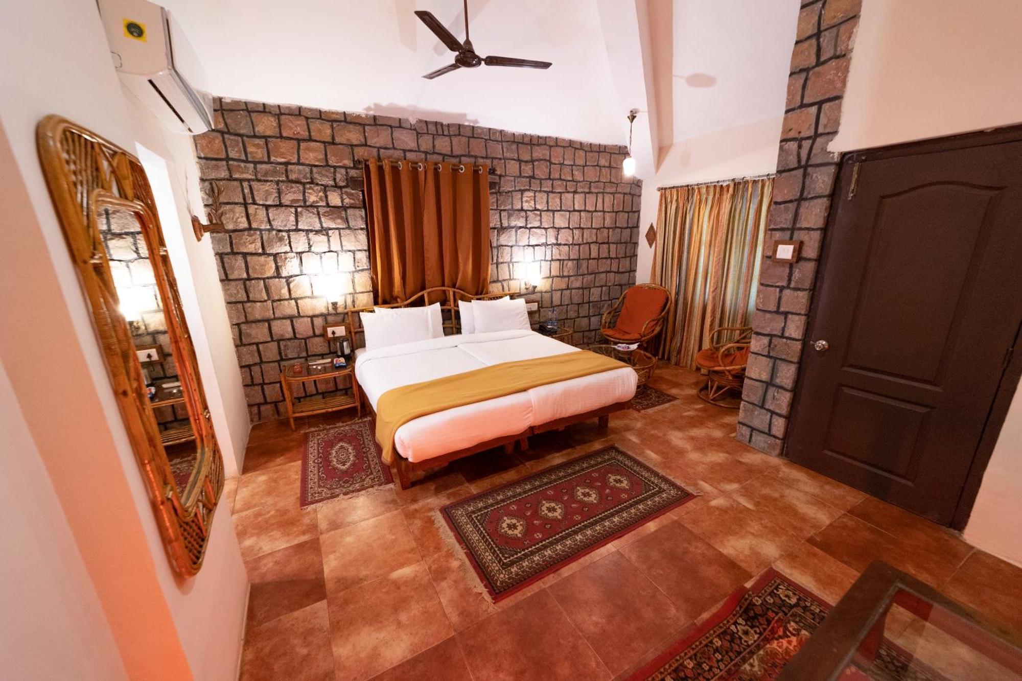Tiger Trails Resort Tāla Екстериор снимка